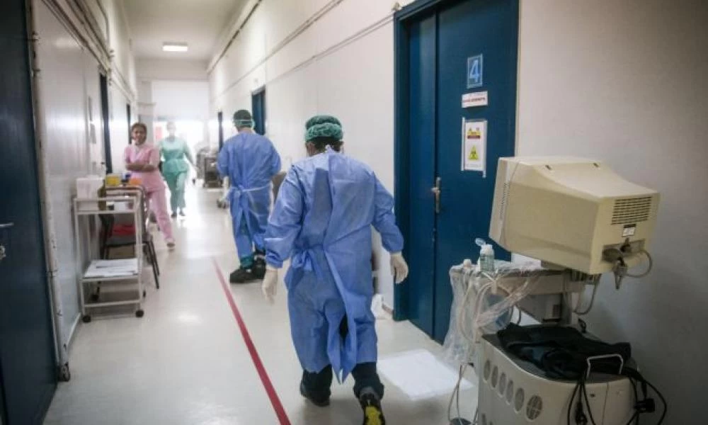 Γενικός γραμματέας υπ. Υγείας: «Θα επιτάξουμε κλίνες σε όλη την Ελλάδα αν χρειαστεί»